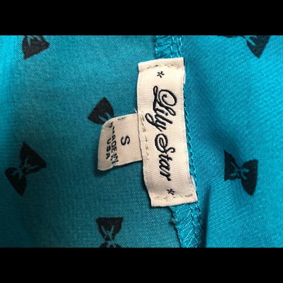 Business casual flowy top - Picture 2 of 2